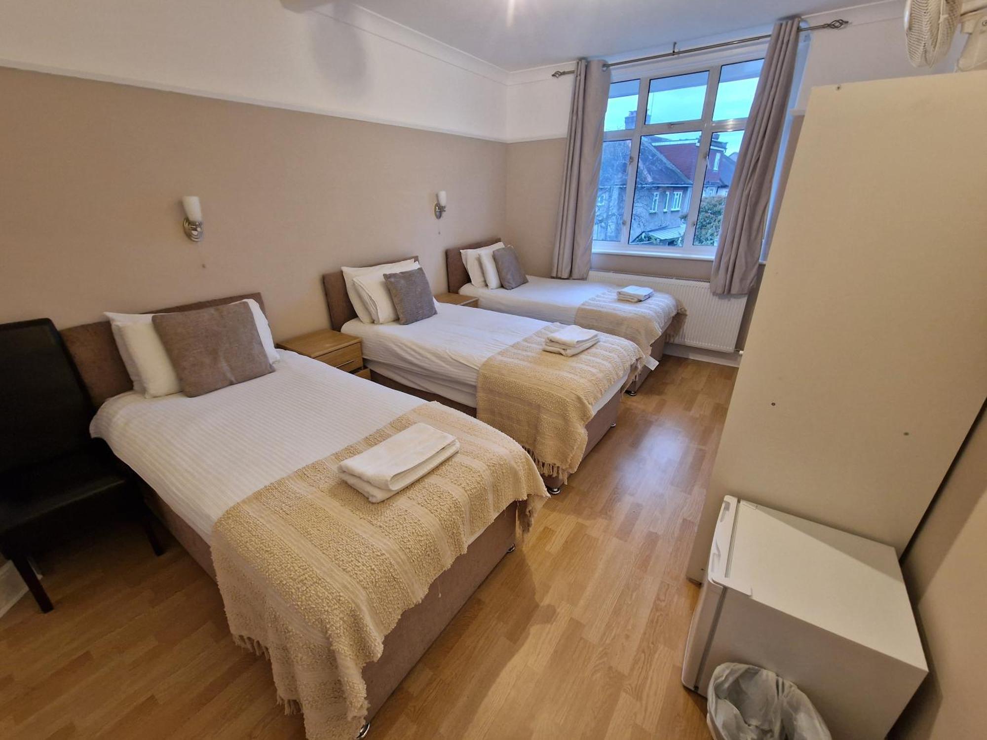 Kathleen House Энфилд Экстерьер фото